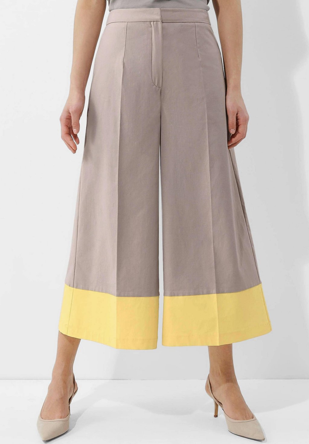 

Брюки A-line skirt Alba Moda, серо-коричневый