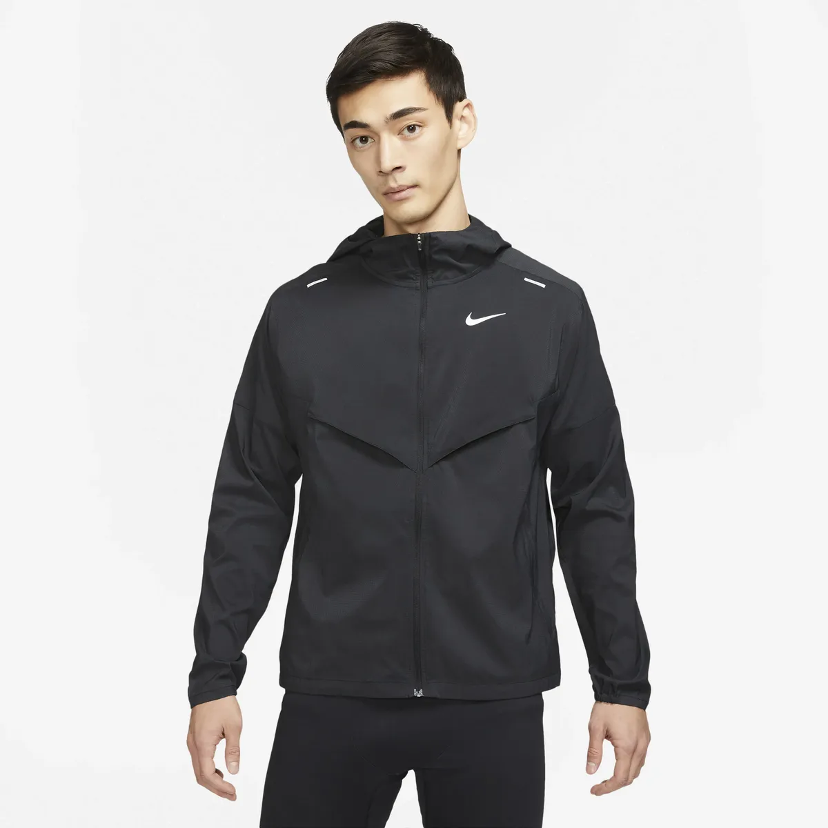 

Беговая куртка Nike "Windrunner Men's Running Jacket", черный