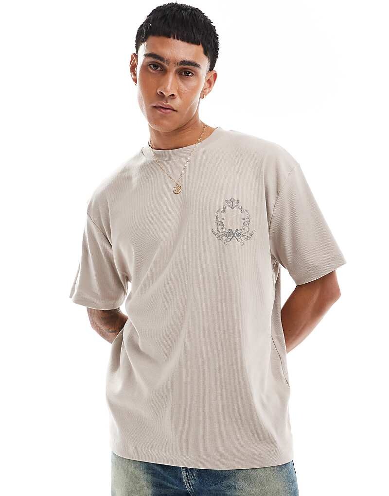 

Текстурированная бежевая футболка оверсайз с принтом на груди ASOS DESIGN