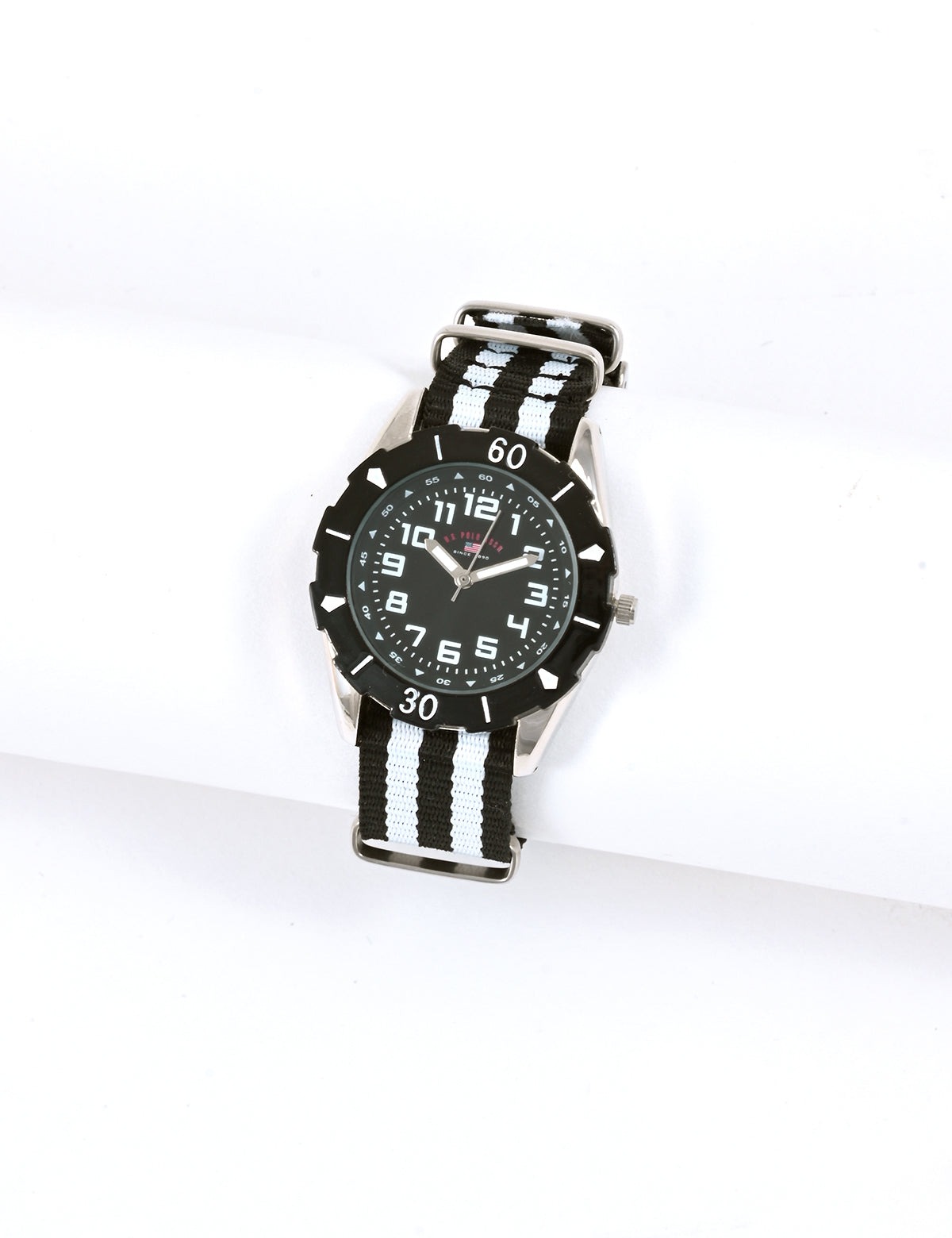 

Часы U.S. Polo Assn Uspa Junior Sport Bezel Black Nylon Strap, черный