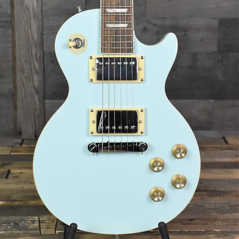 

Комплектация Epiphone Power Players Les Paul — Ice Blue с сумкой для переноски