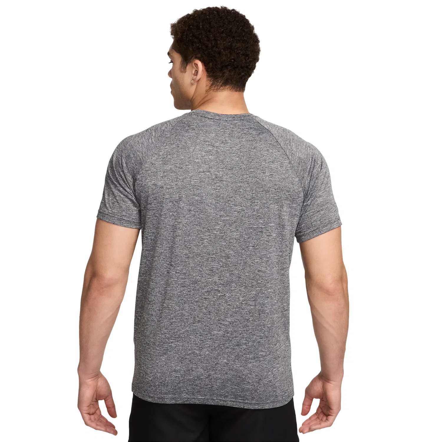 Мужская футболка Swim Hydroguard Essential Dri-FIT UV T-Shirt 'Black' Nike, черный — фото 2