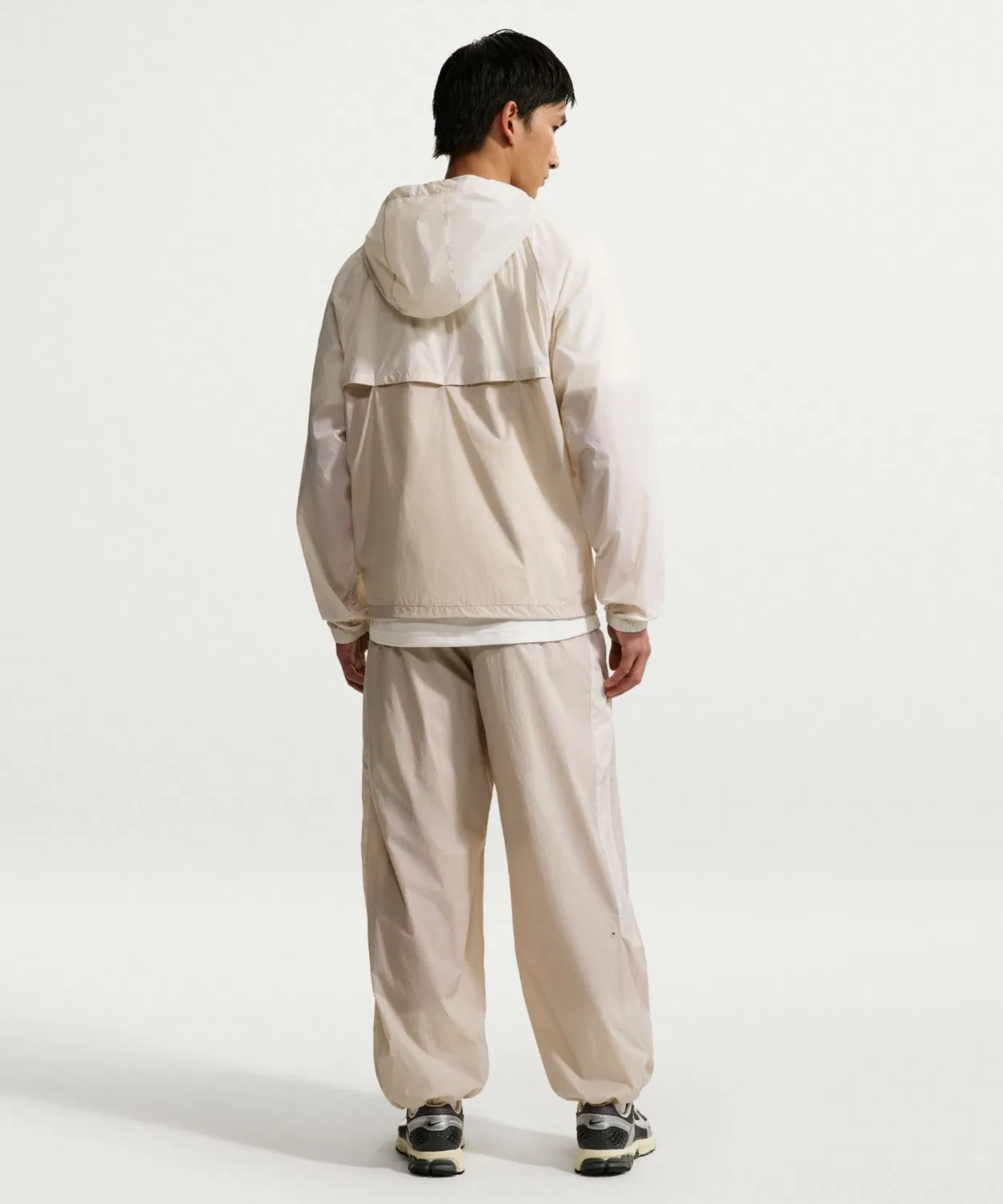 Мужская куртка с капюшоном Windrunner Nike, Light Orewood Brown — фото 4
