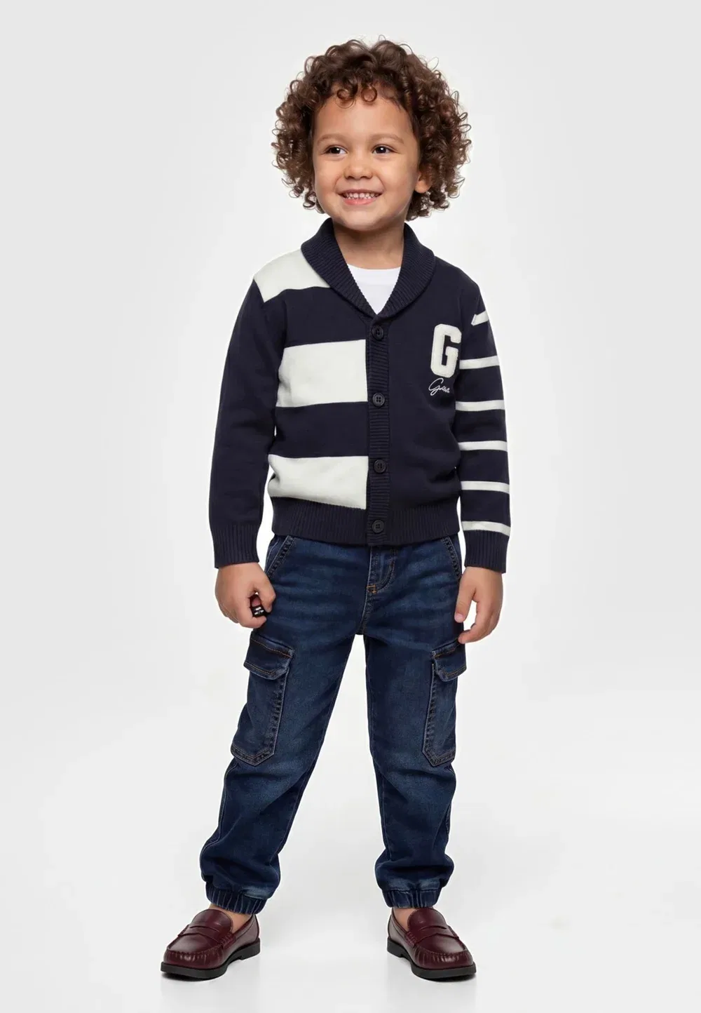 Gestreifte Strickjacke - кардиган Guess, Mehrfarbig, Grundton Blau