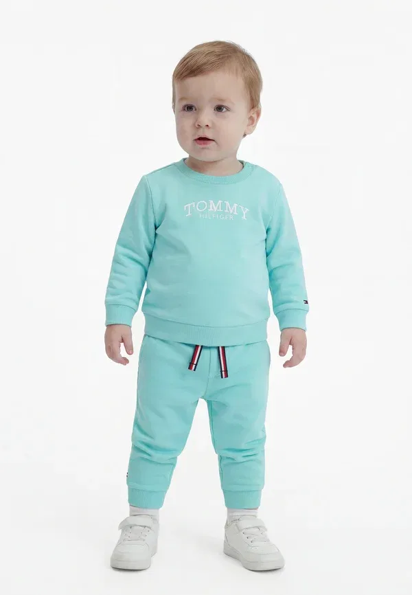 Комплект из свитшота и джоггеров Tommy Hilfiger