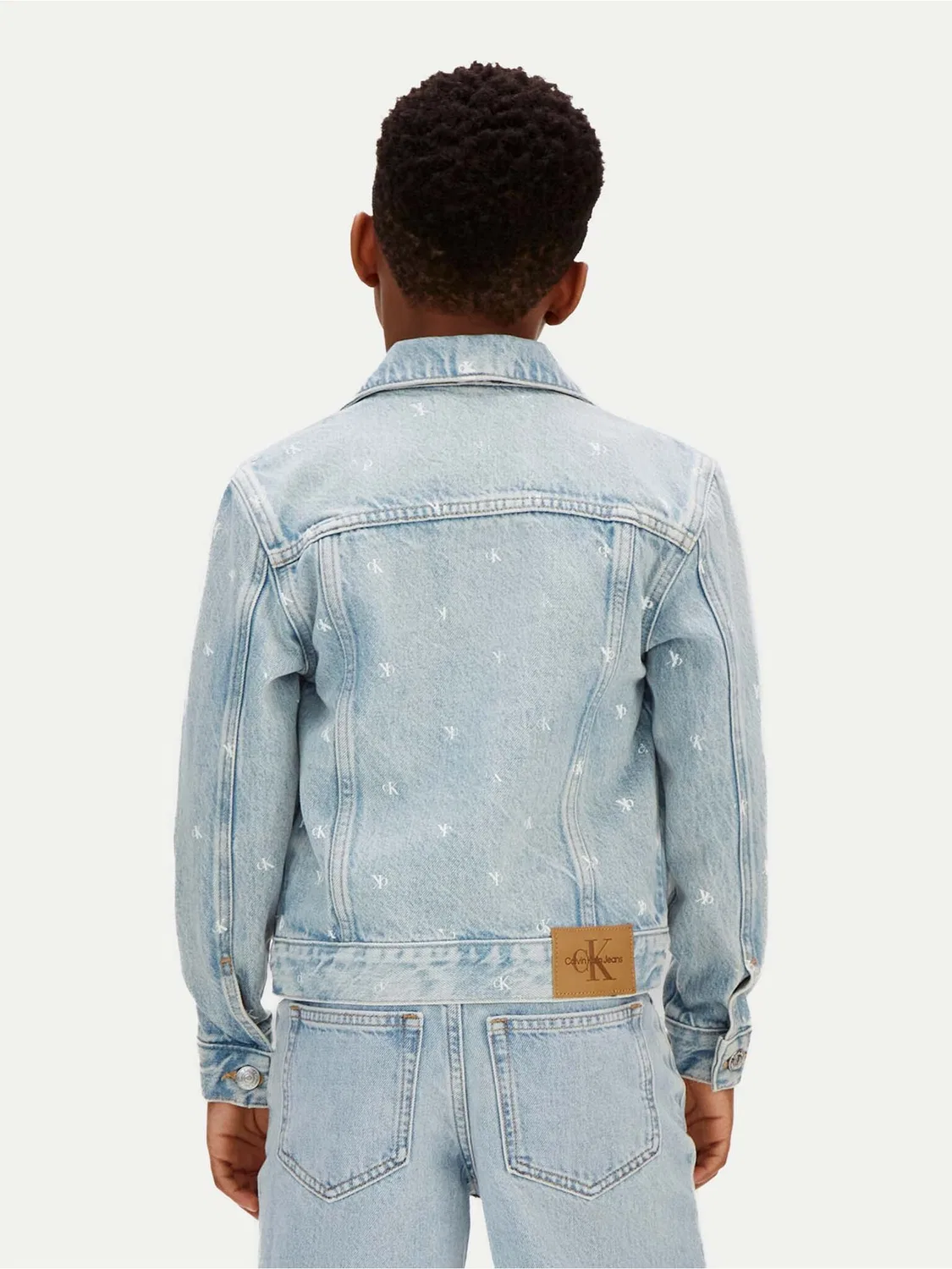 Джинсовая куртка стандартного кроя для мальчика Calvin Klein Jeans, синий — фото 3