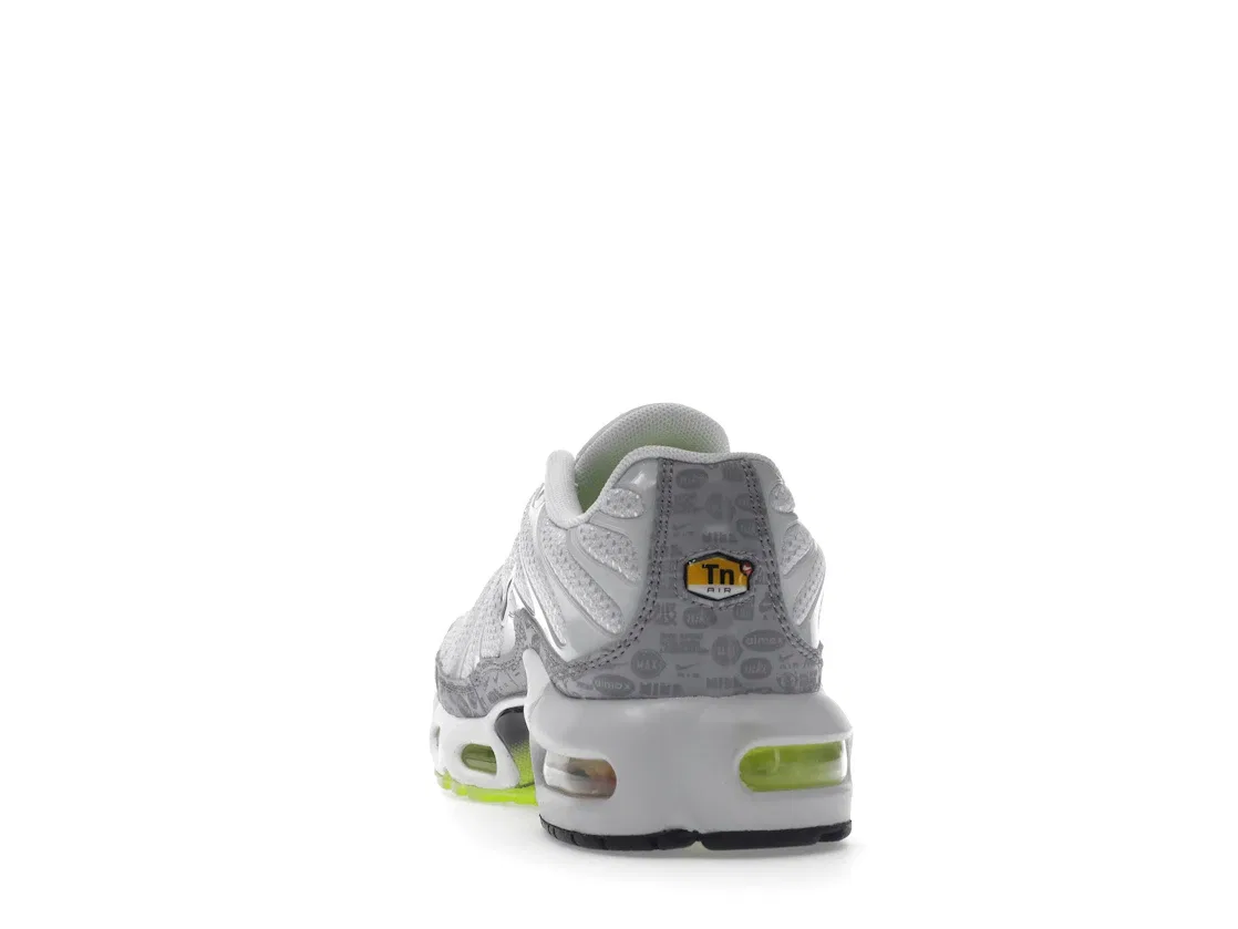 Детские кроссовки Lifestyle Nike Air Max Plus, White/Grey-Volt — фото 4