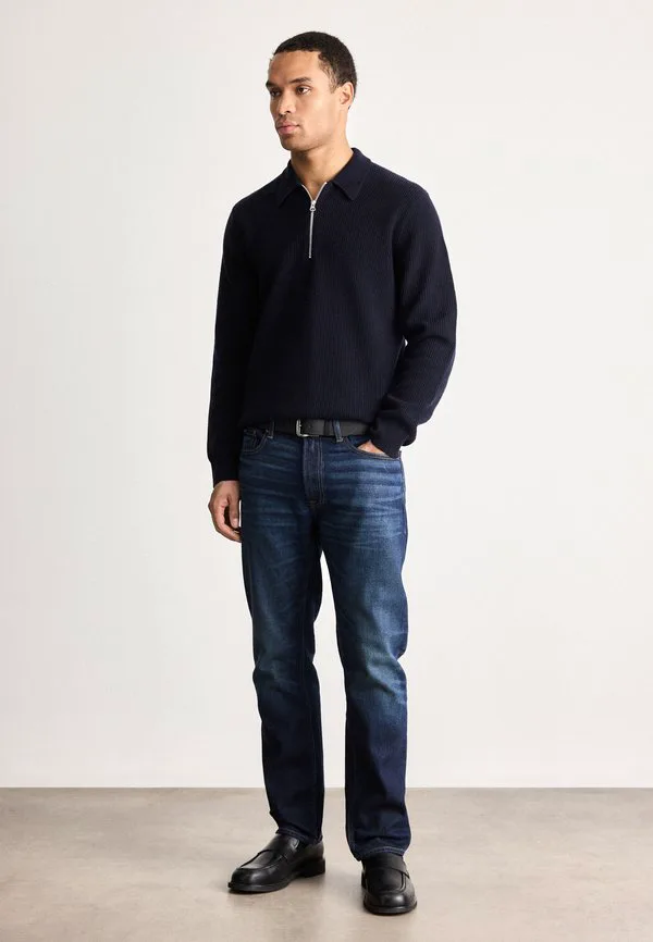 Узкие прямые джинсы облегающего кроя Calvin Klein, Dark Casper — фото 2