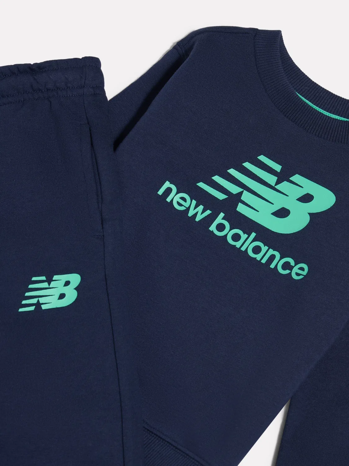 Спортивный костюм New Balance Stacked Logo, синий — фото 3