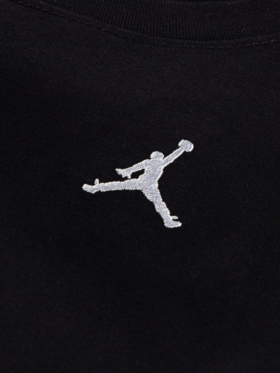 Комплект из футболки и шорт, флис Jordan Brooklyn Essentials, черный — фото 3