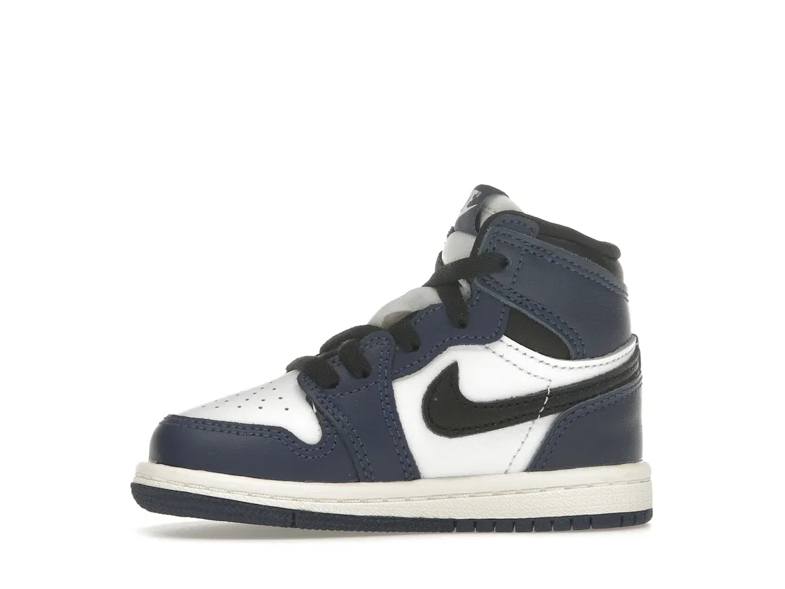 Детские кроссовки высокие с классическим дизайном Jordan 1 Retro High OG, Midnight Navy/Black/White/Sail — фото 3