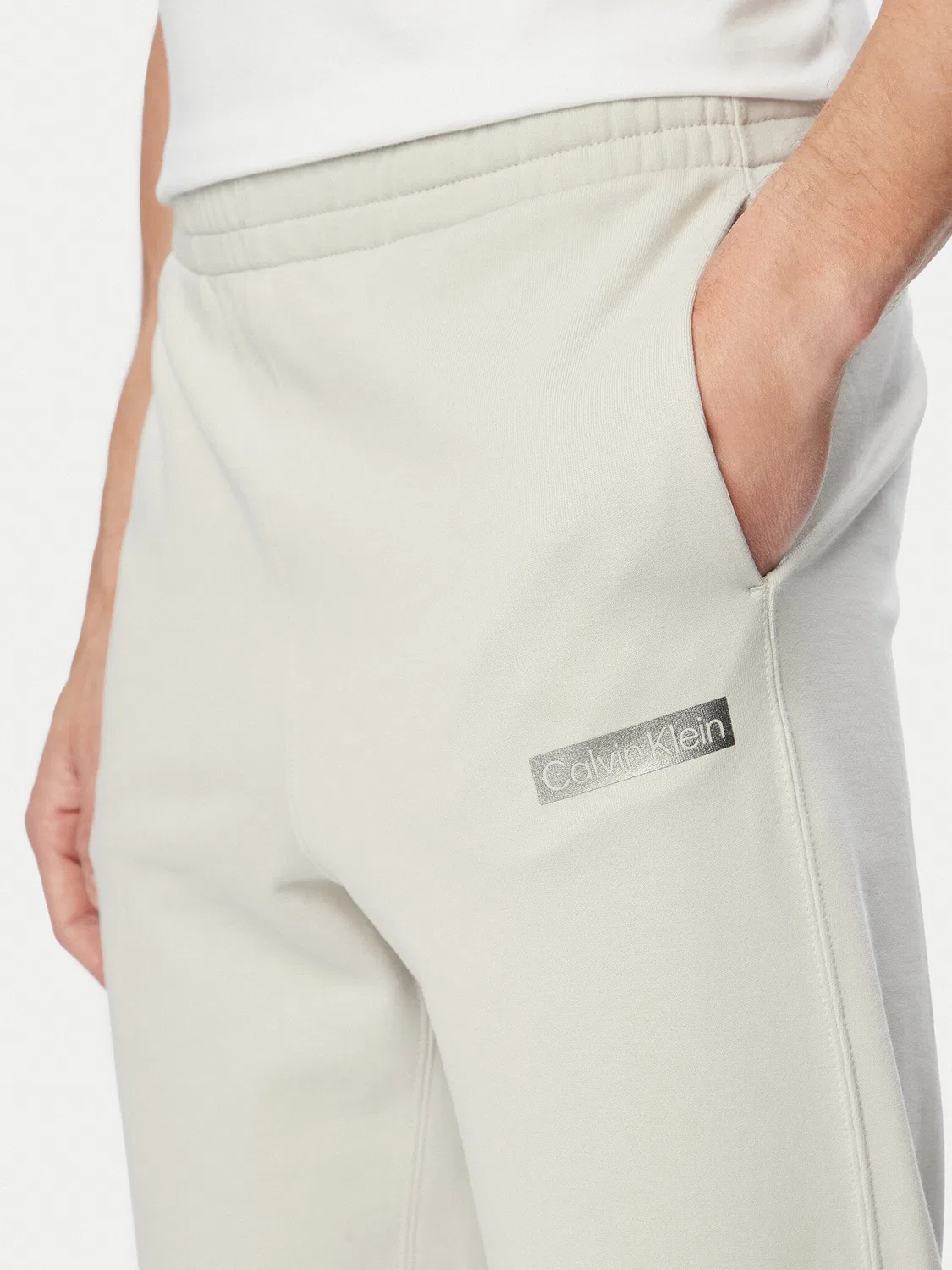 Мужские спортивные штаны стандартного кроя Calvin Klein, бежевый — фото 4