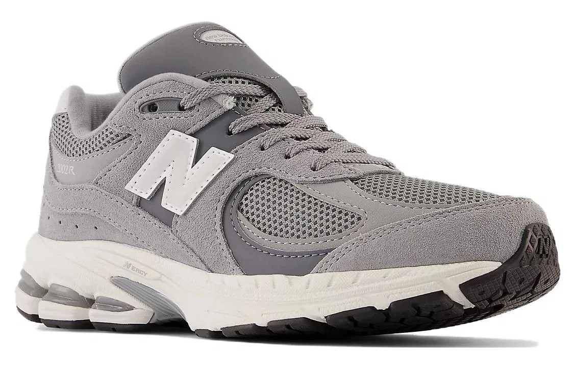 Детские кроссовки с защитой пятки New Balance NB 2002R Anti Kick Low top, Wide (W), Gray — фото 4