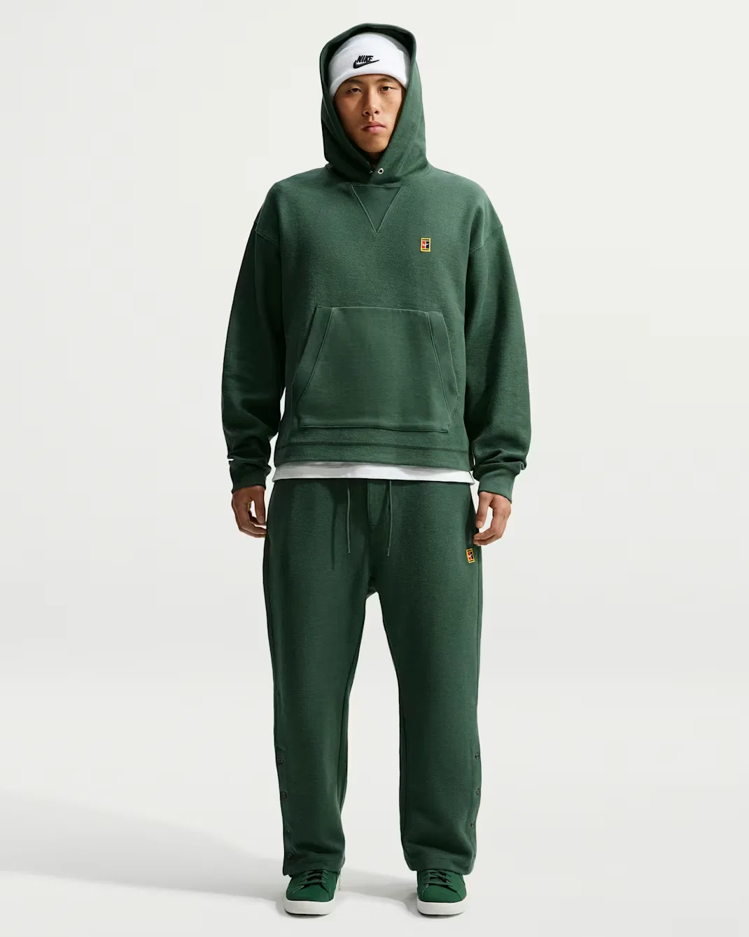 Мужская толстовка с капюшоном из французского махрового трикотажа Nike Club Rules, Fir/Sail — фото 4