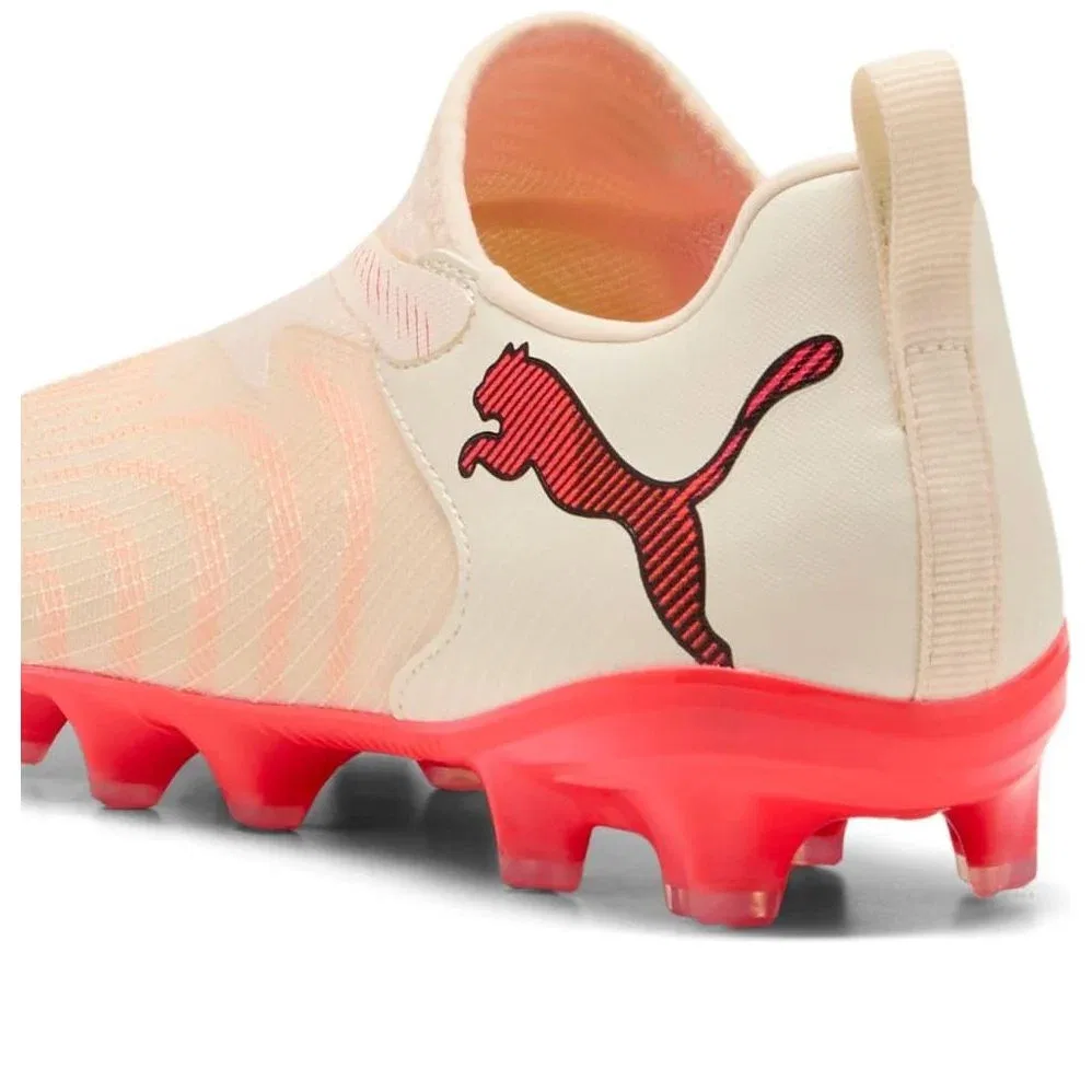 Детские кроссовки Future 9 Match FG/AG 'Sugared Almond White Ultra Red Black' PUMA, Sugared Almond/Puma White/Ultra Red/Puma Black — фото 4