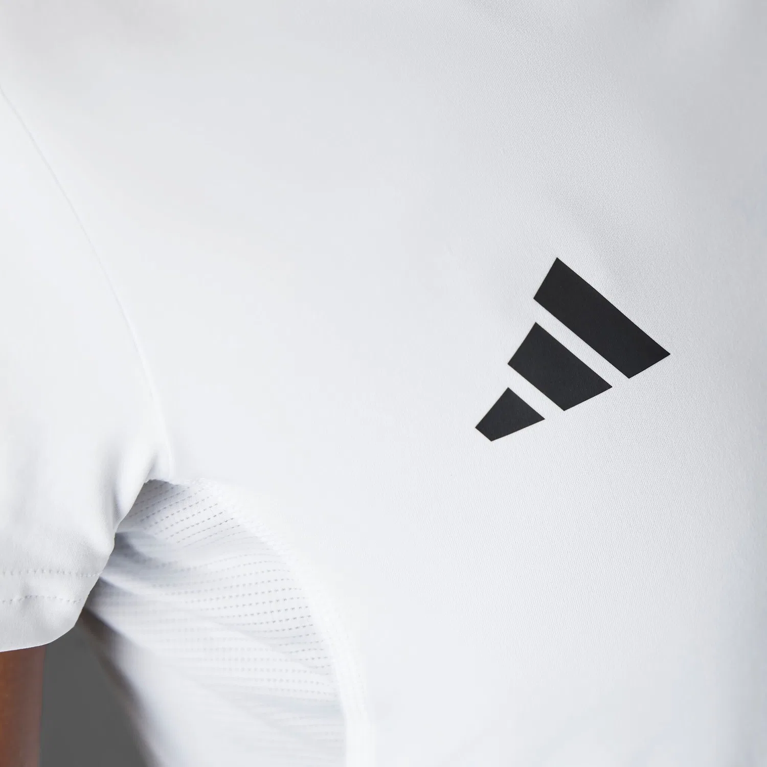 Женская беговая футболка ADIZERO E TEE Adidas Performance, White — фото 4