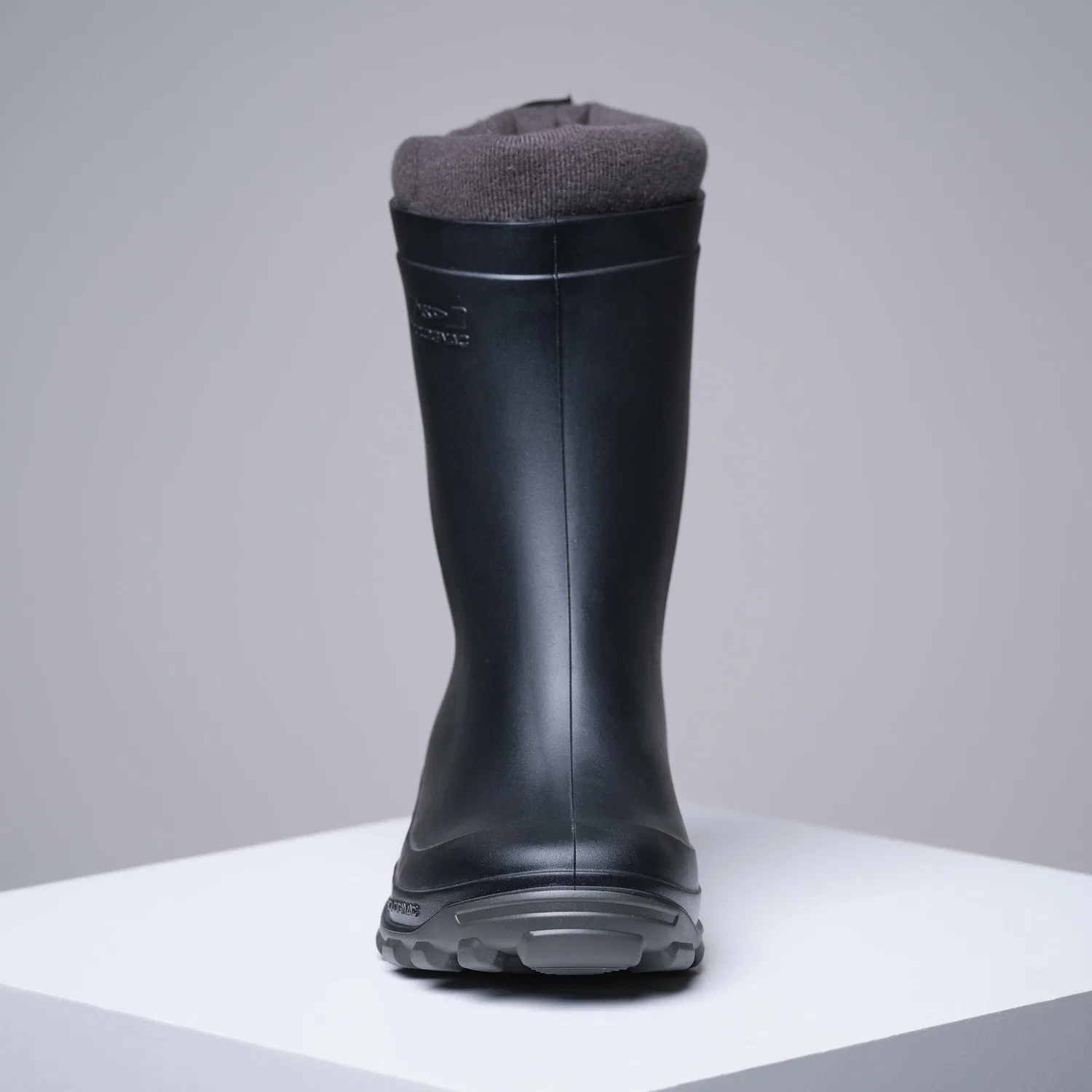 Детские резиновые сапоги с флисом Gummistiefel 100 Kinder warm Solognac, Rauchschwarz Dunkelgrau — фото 3