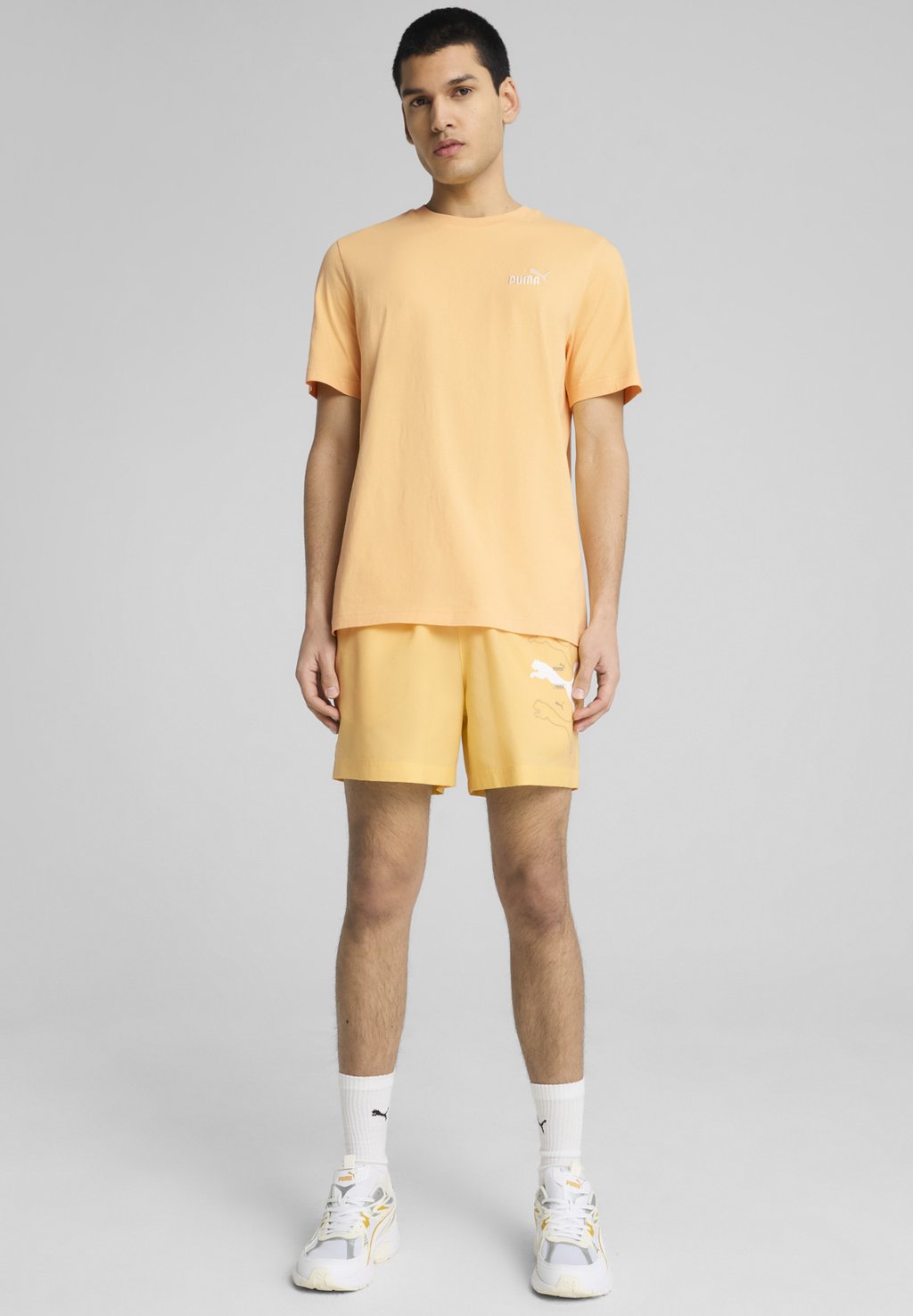 

Базовая футболка SMALL LOGO Puma, абрикос