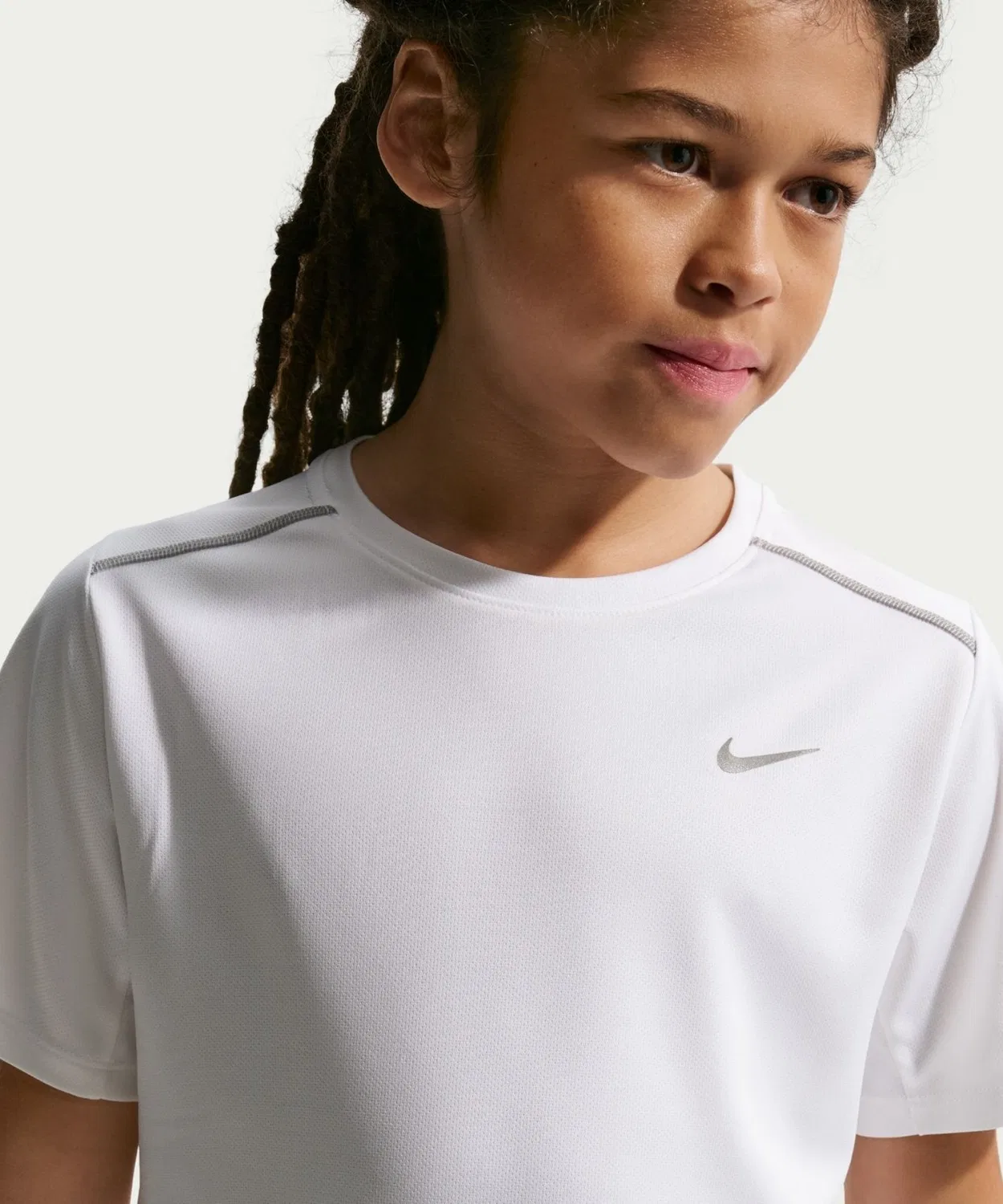 Детская футболка с коротким рукавом без принта Nike YTH DF MILER S/S, Черный — фото 4