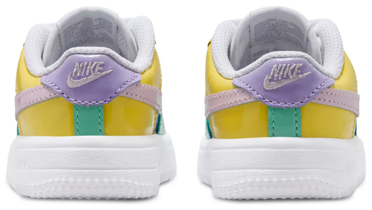 Кроссовки для мальчиков Force 1 Low Nike, цвет Yellow Pulse/Pink Foam/Emerald Rise — фото 3