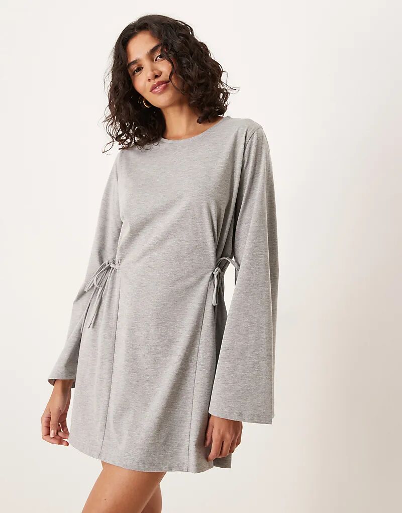 

Серое мини-платье ASOS DESIGN с завязками по бокам и длинными рукавами