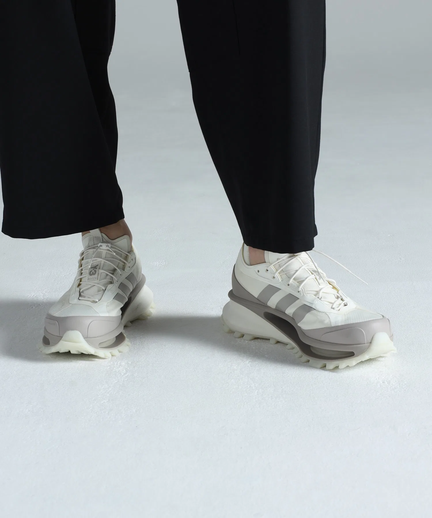 Унисекс кроссовки Y-3 S-GENDO TRAIL белые