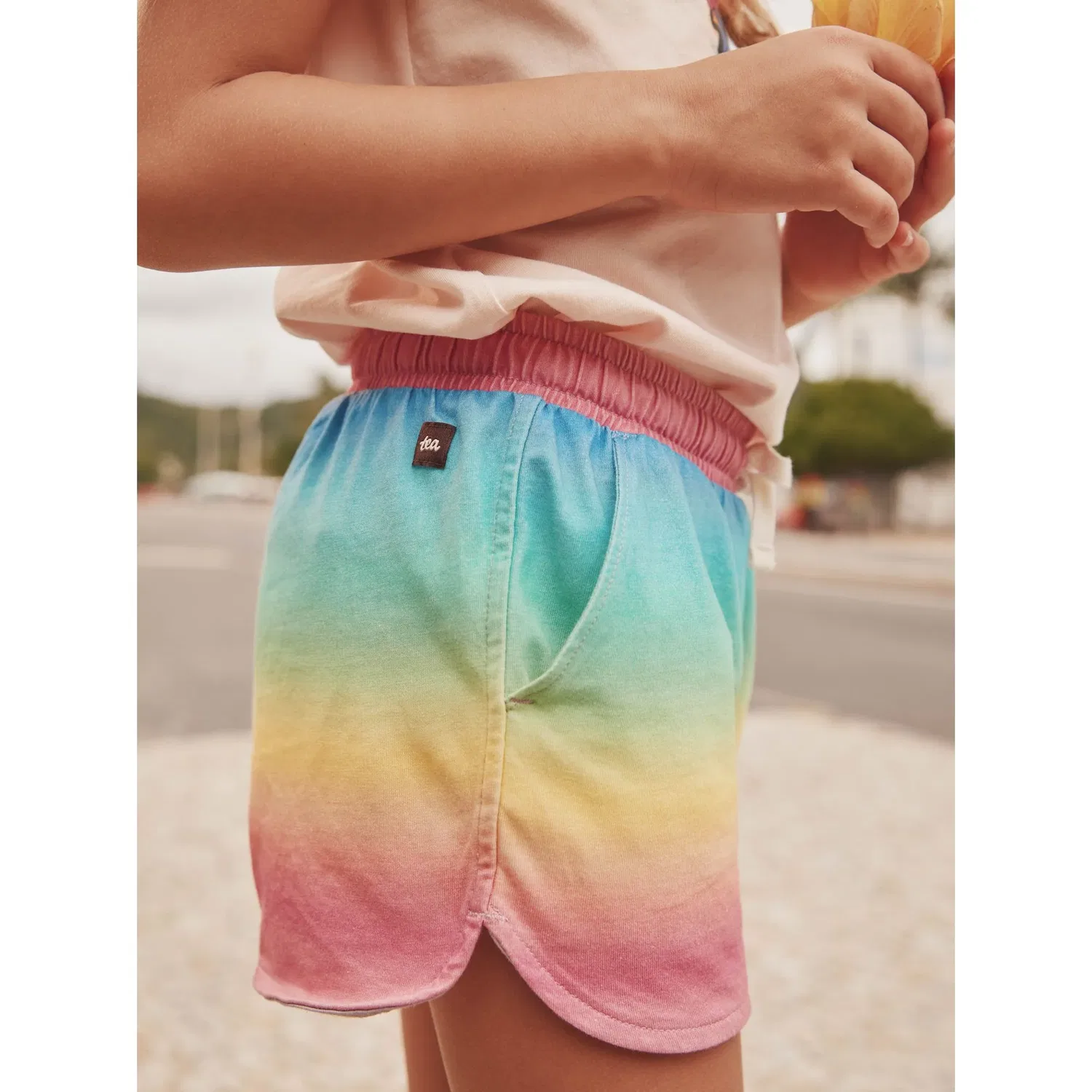 Детские шорты с завязкой-поясом на резинке Tea Collection, Rio De Janeiro Rainbow — фото 4