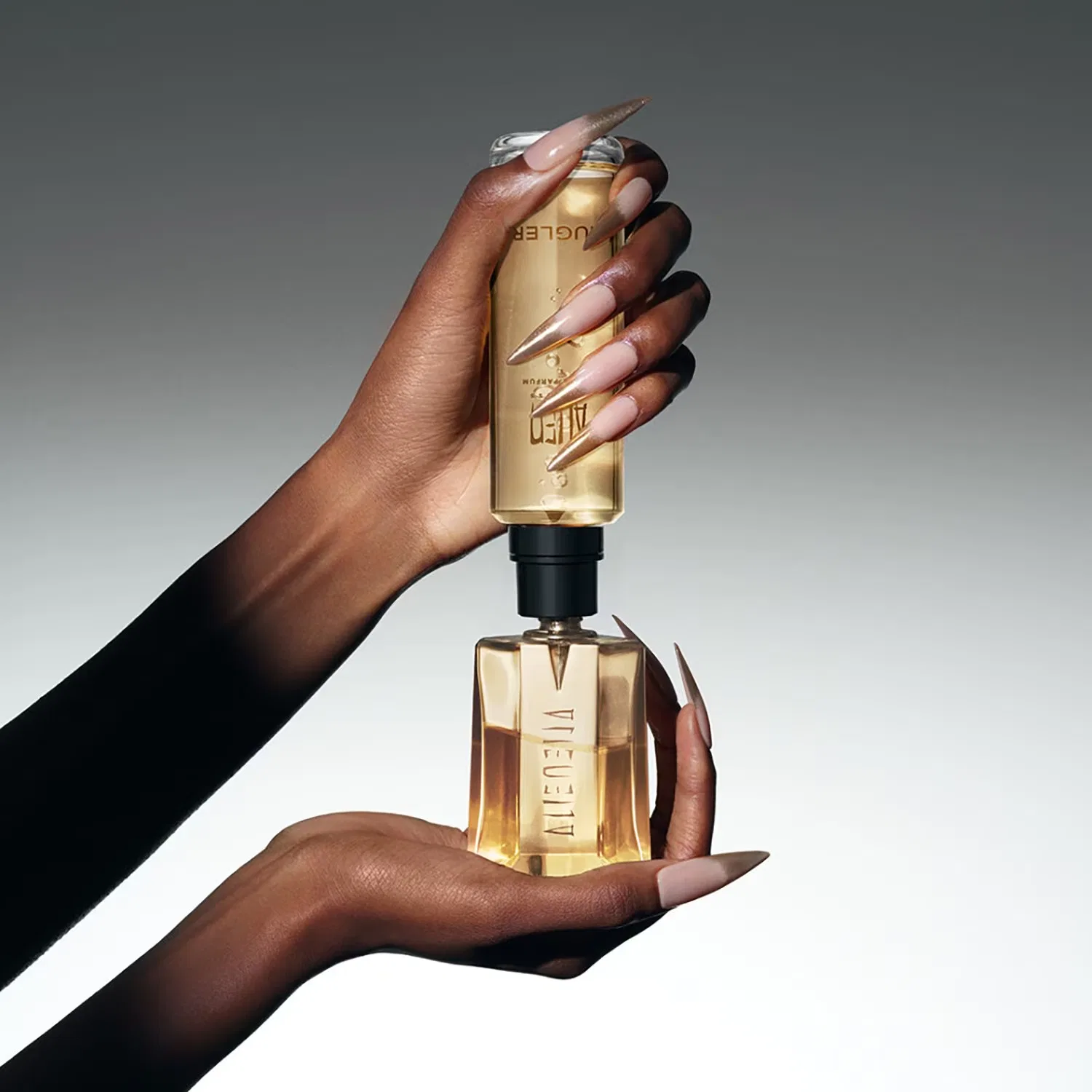Парфюмерная вода Alien Goddess 30 мл MUGLER — фото 2