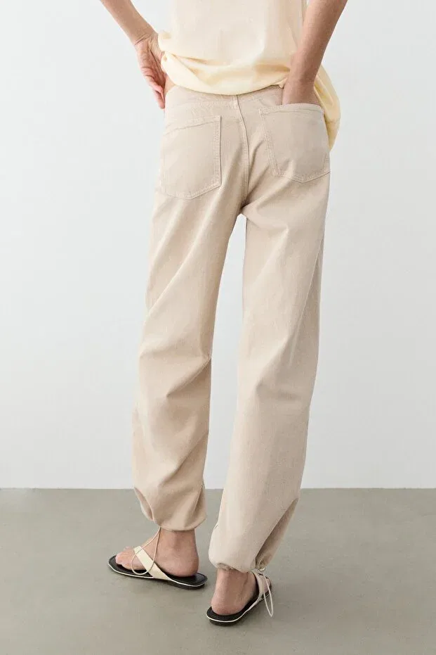 Женские широкие брюки Relaxed parachute pants Massimo Dutti, Beige — фото 4