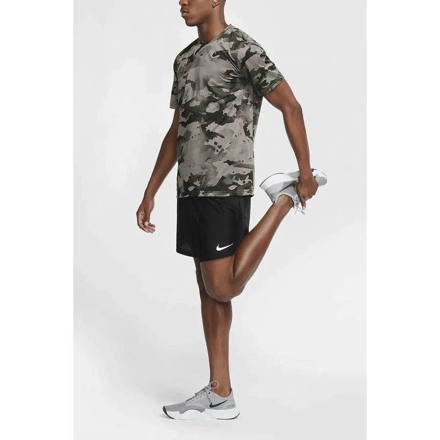 Футболка с камуфляжным принтом Nike Dri Fit Camo Training, Бежевый — фото 3
