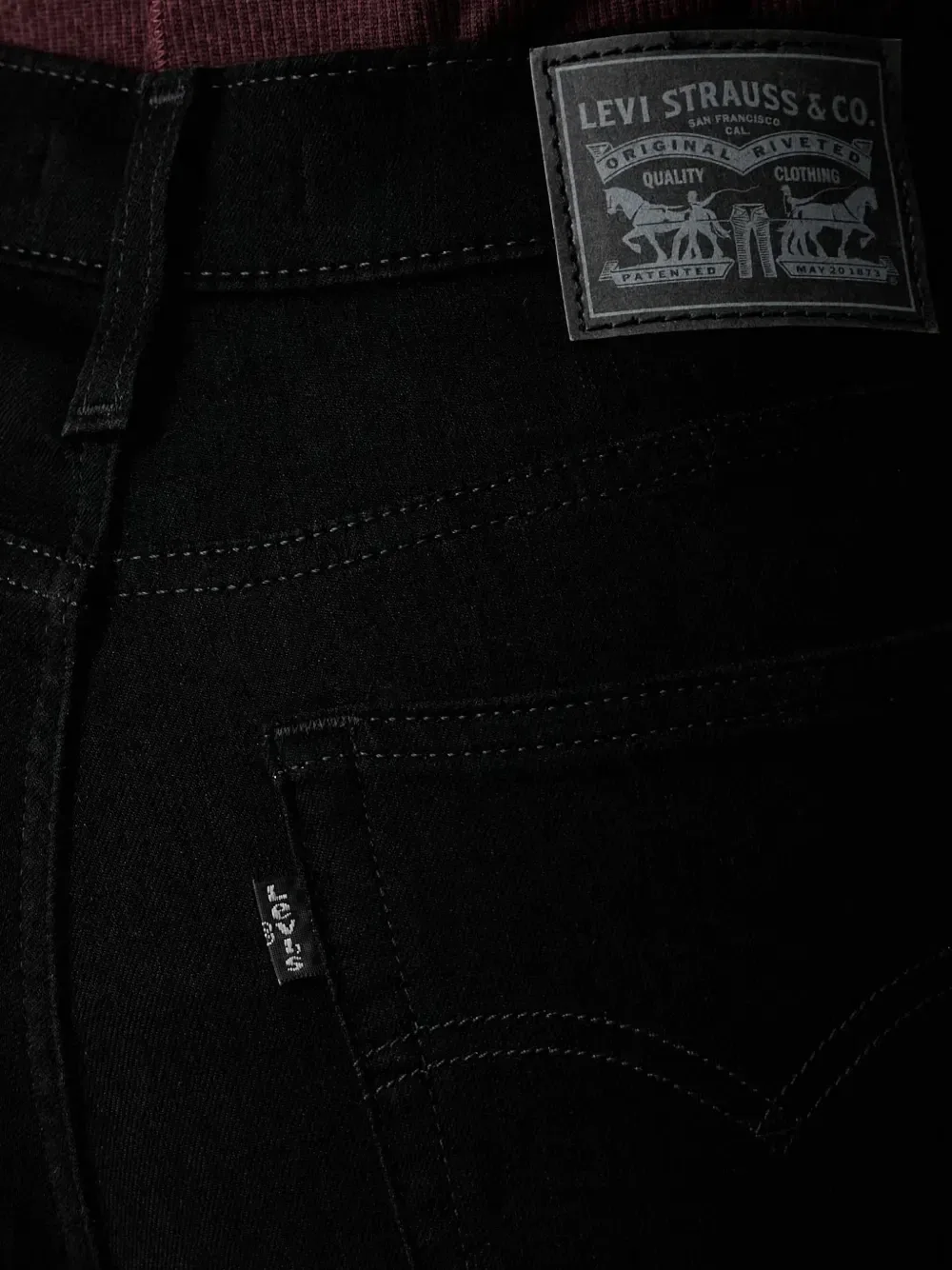 Зауженные джинсы с высокой посадкой Levi'S, черный — фото 4