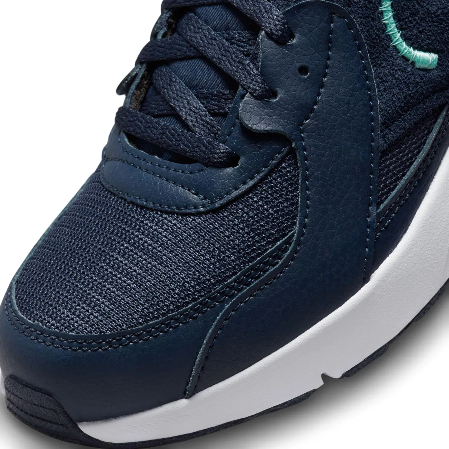 Детские кроссовки для мальчиков с шнуровкой Air Max Excee NIKE, Emerald Rise Jade Ice White Obsidian — фото 4