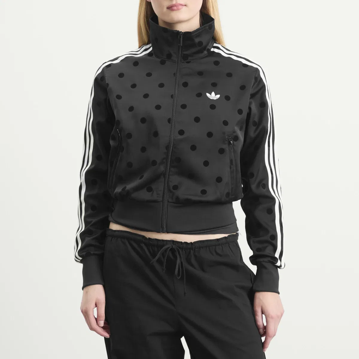 Женская куртка из атласа с принтом в горошек Polka Dot Firebird Tracktop Adidas, Black — фото 2