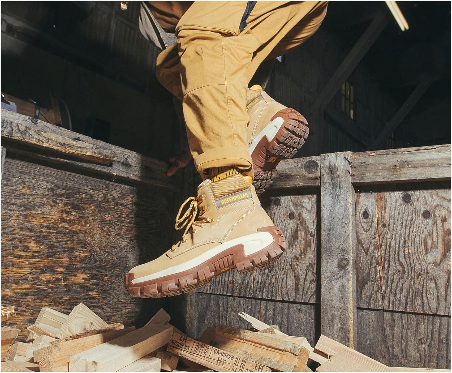 Мужские кроссовки CAT Invader Hi Steel Toe — фото 3
