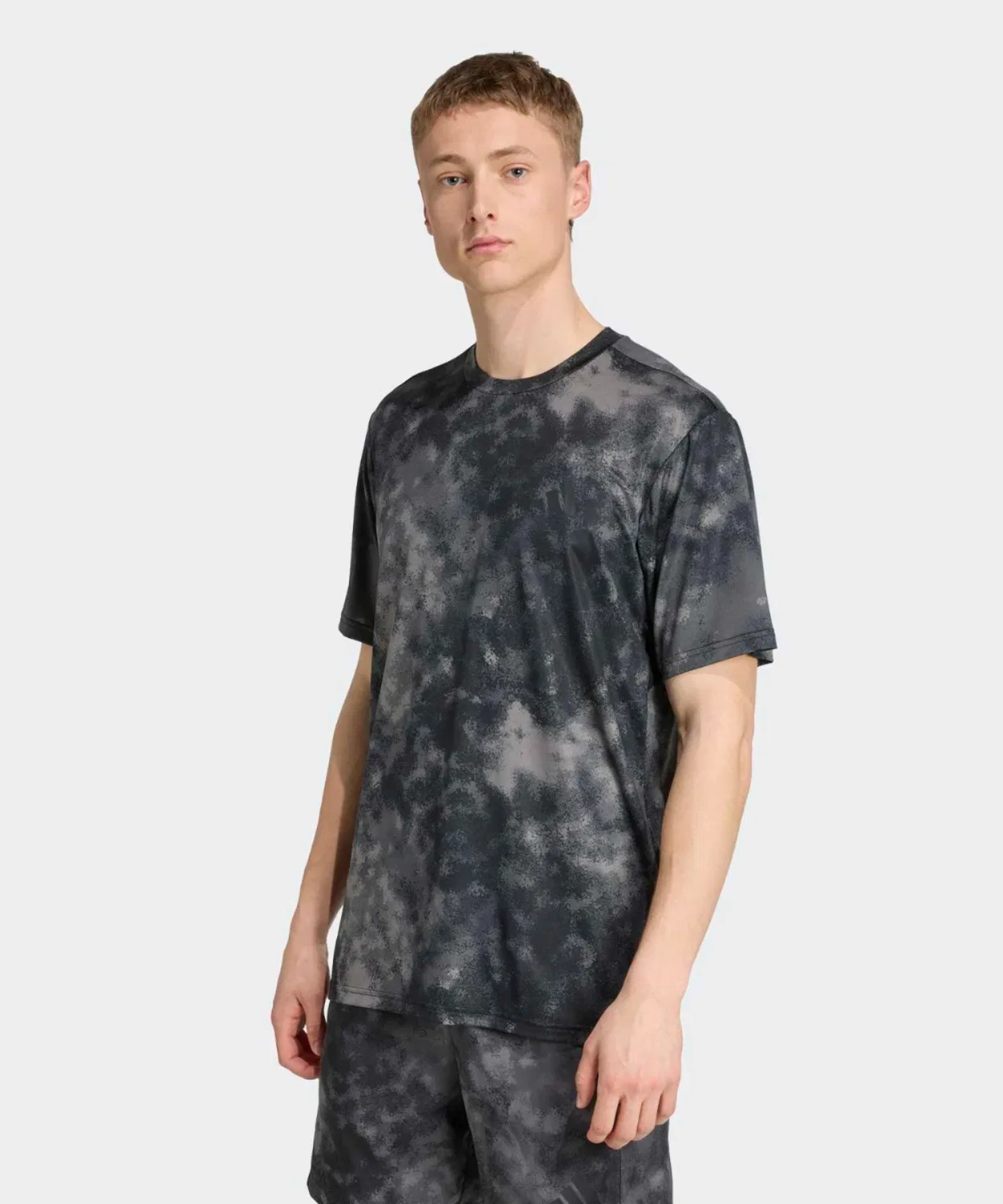 Мужская футболка с камуфляжным принтом Train Essentials Seasonal Adidas, Black