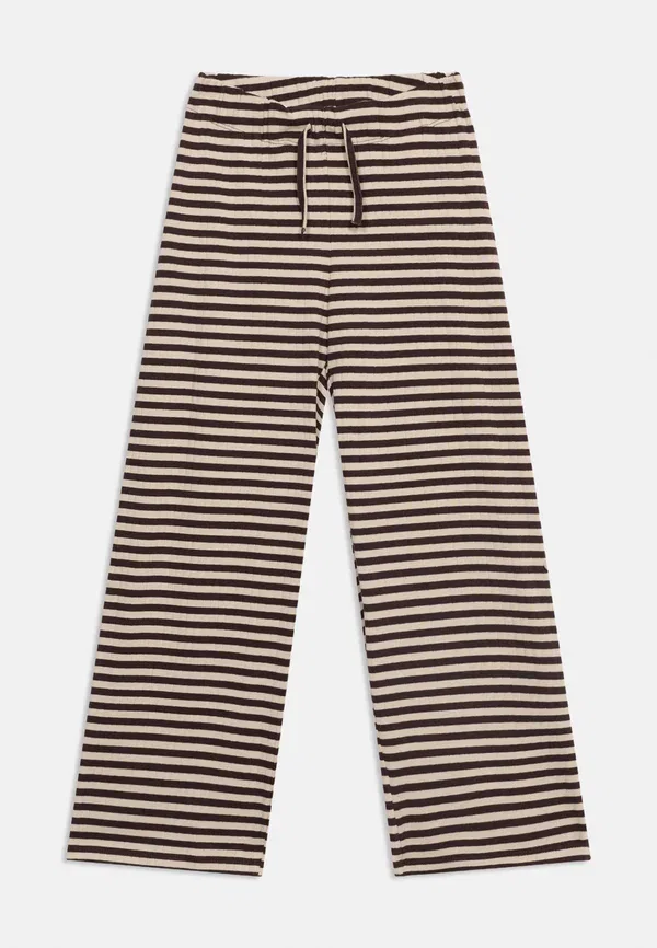 Брюки с высокой растяжимостью Nkfsuraja straight pant Name It Coffee/Peyote, черный — фото 3