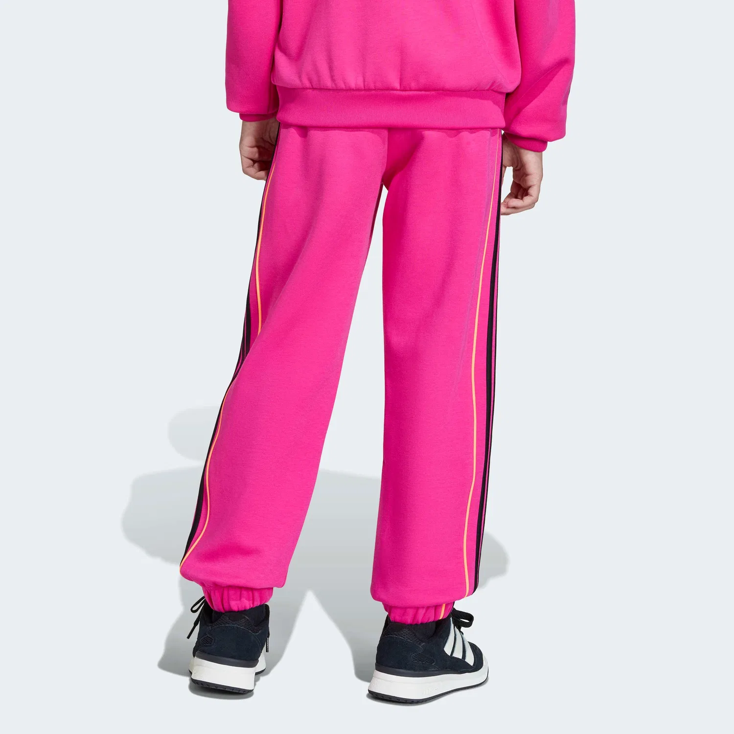 Зауженные брюки Adidas Originals неоново-розового цвета