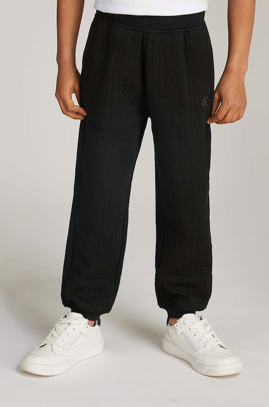

Детские спортивные брюки VERTICAL QUILTED Calvin Klein Jeans, черный