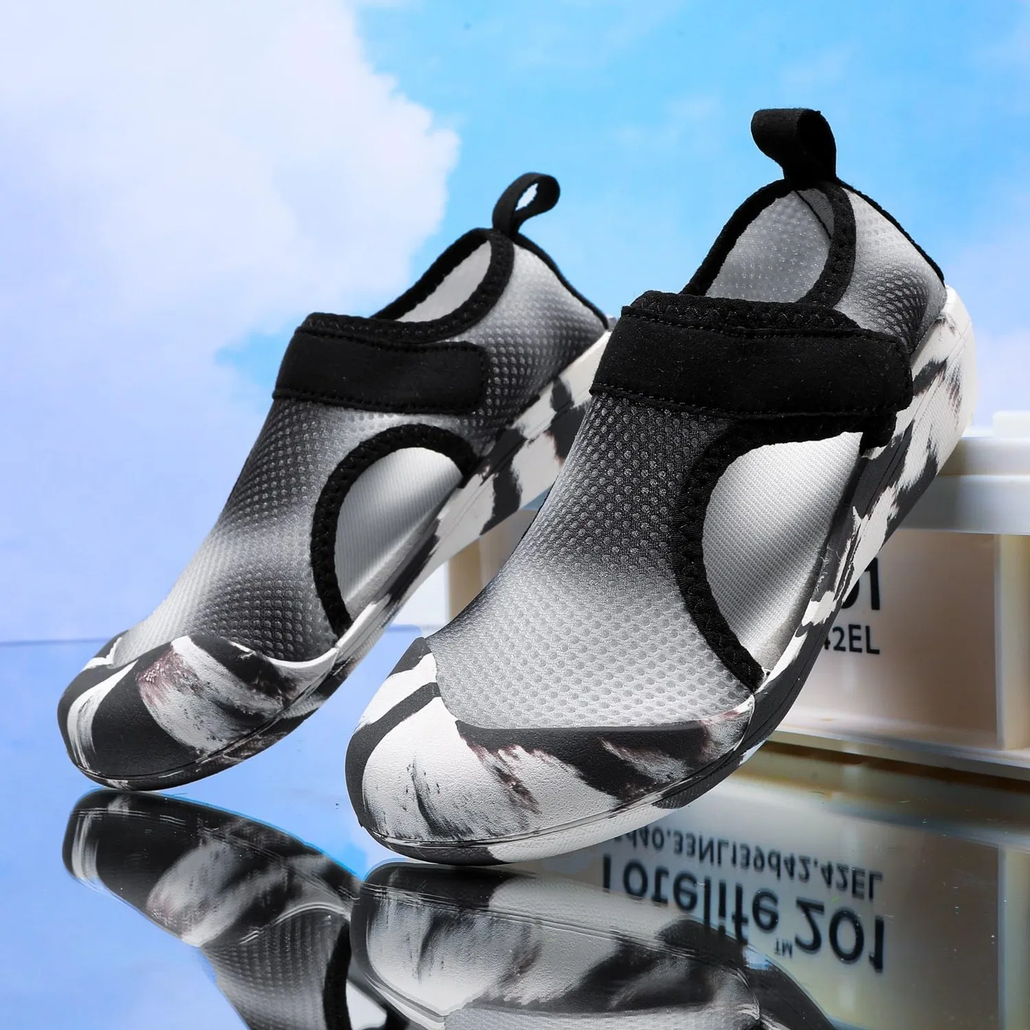 Детские кроссовки для девочек с принтом Barefoot Shoes, Цвет Nero — фото 3