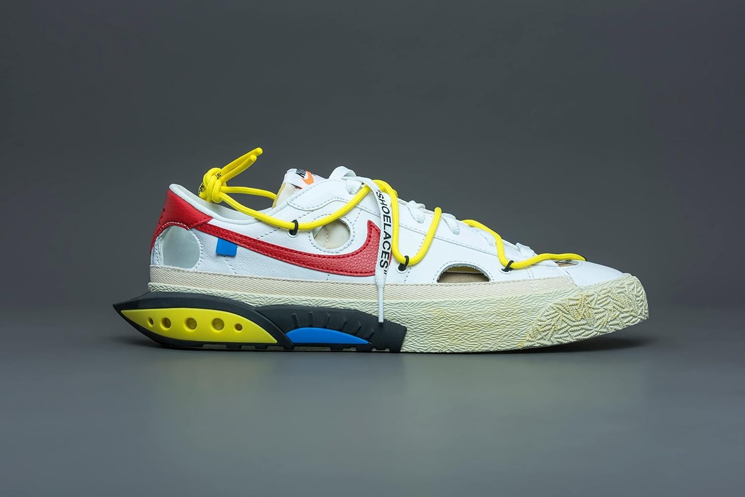Nike Мужские кроссовки Blazer Low DH7863 001 Off-White - Black/Electro Green - Size, White/Red — фото 2