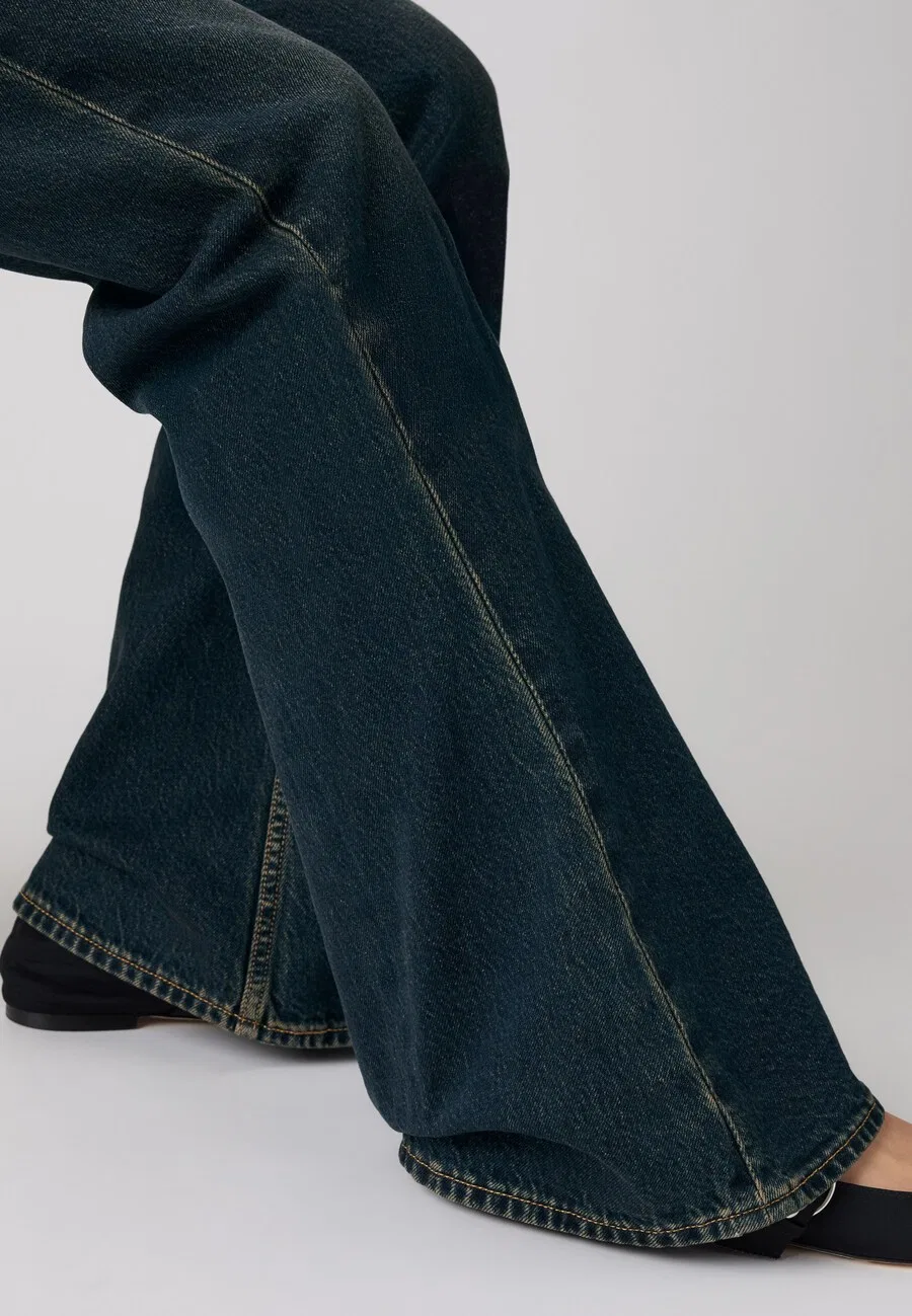 Джинсы-клеш LEVI'S 'PUDDLE SNAP FLARE' темно-синего цвета — фото 3