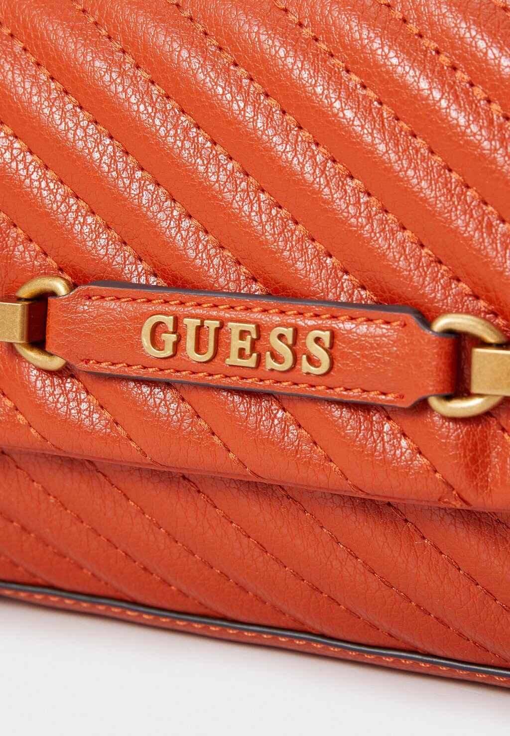 

Сумочка SELA CONVERTIBLE XBODY FLAP Guess, бежевый