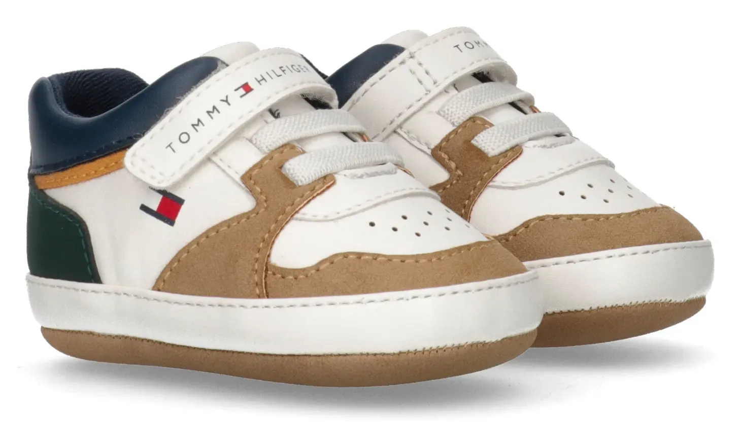 

Ползунки, детская обувь, кроссовки, коляски Tommy Hilfiger в стиле колор-блоков, синий