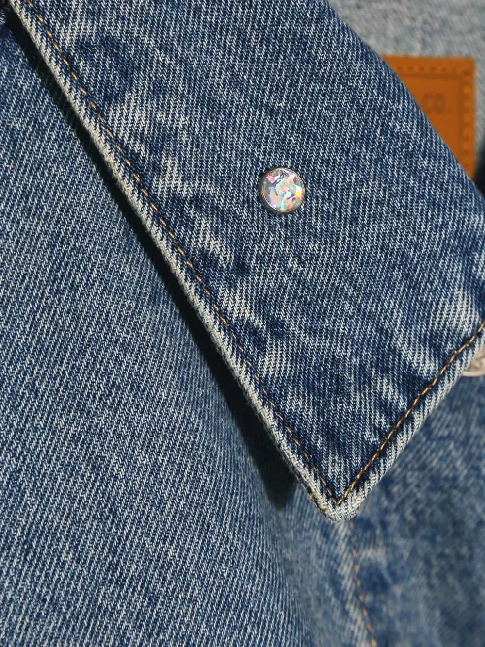 Укороченная джинсовая куртка, украшенная стразами Levi'S, синий — фото 3