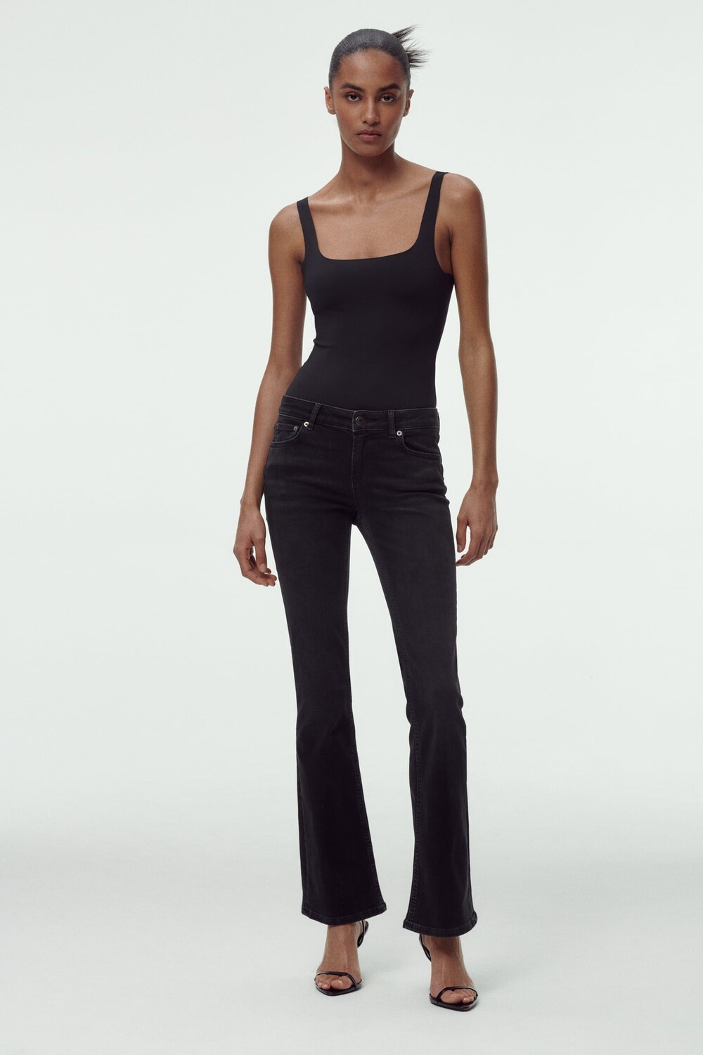

Джинсы zw the bootcut с низкой посадкой ZARA, черный