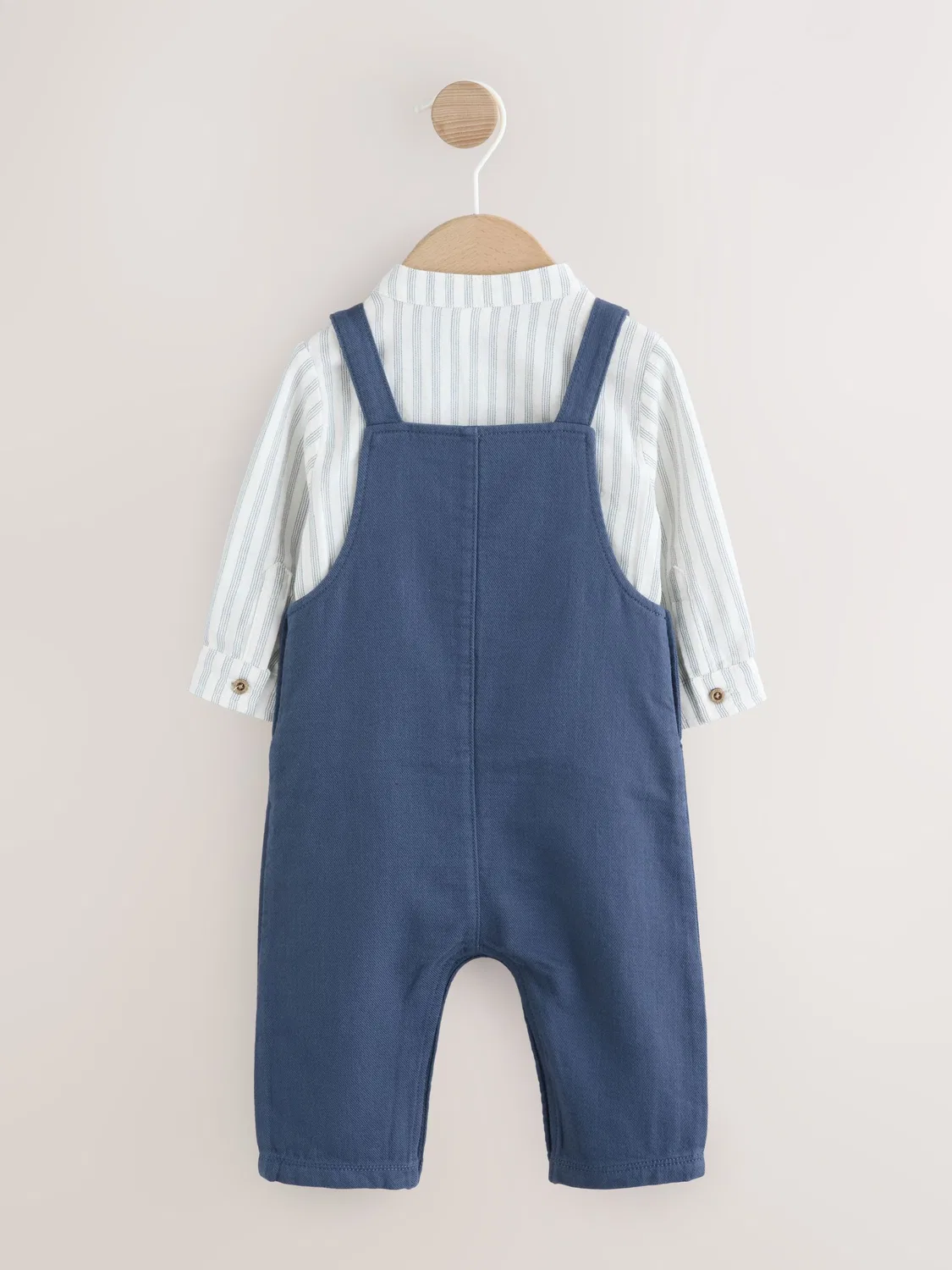 Комбинезон и боди из хлопка, модель Navy Blue Woven Cotton Baby Dungaree and Bodysuit Set Next, темно-синий — фото 2