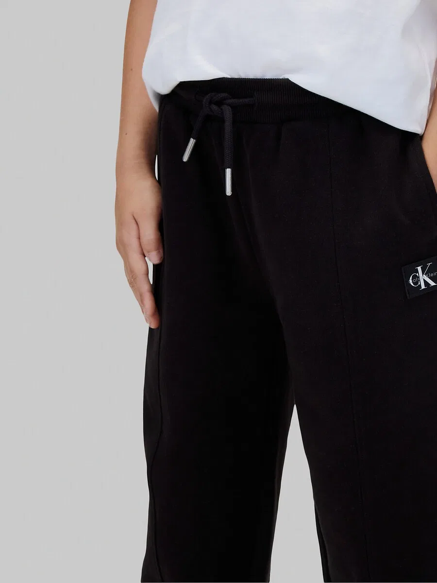 Зауженные брюки Calvin Klein Jeans черного цвета — фото 3