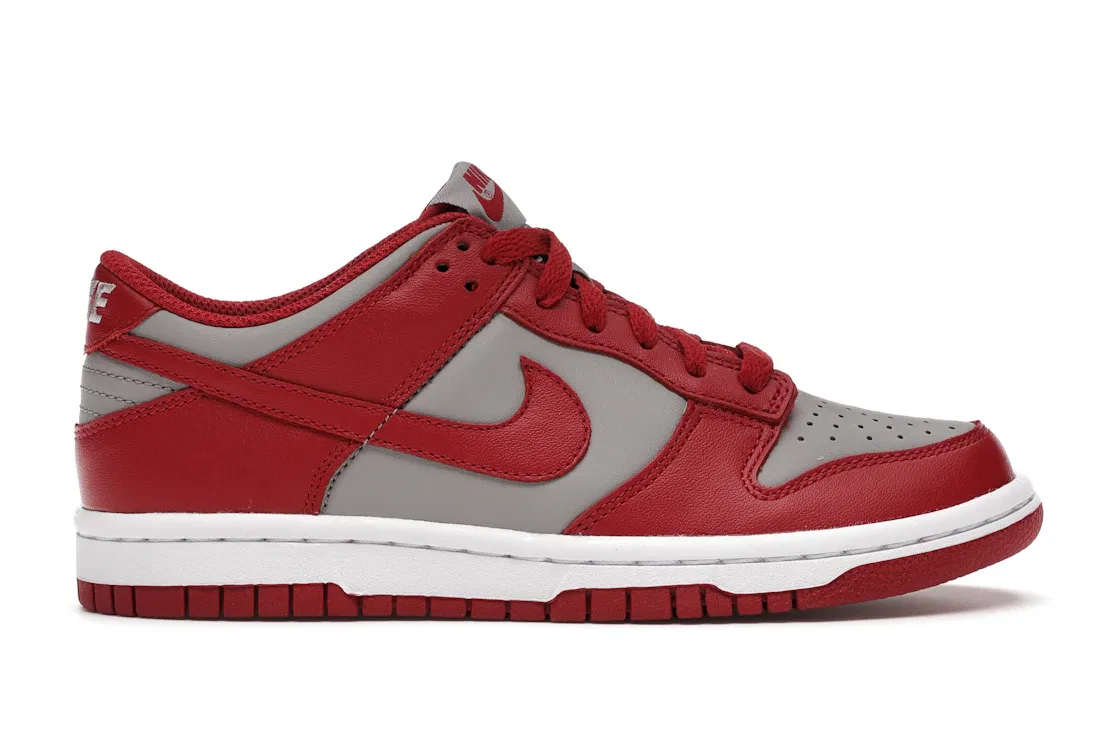 Детские кроссовки низкие с кожаным верхом Nike Dunk Low Retro, Medium Grey/Varsity Red-White