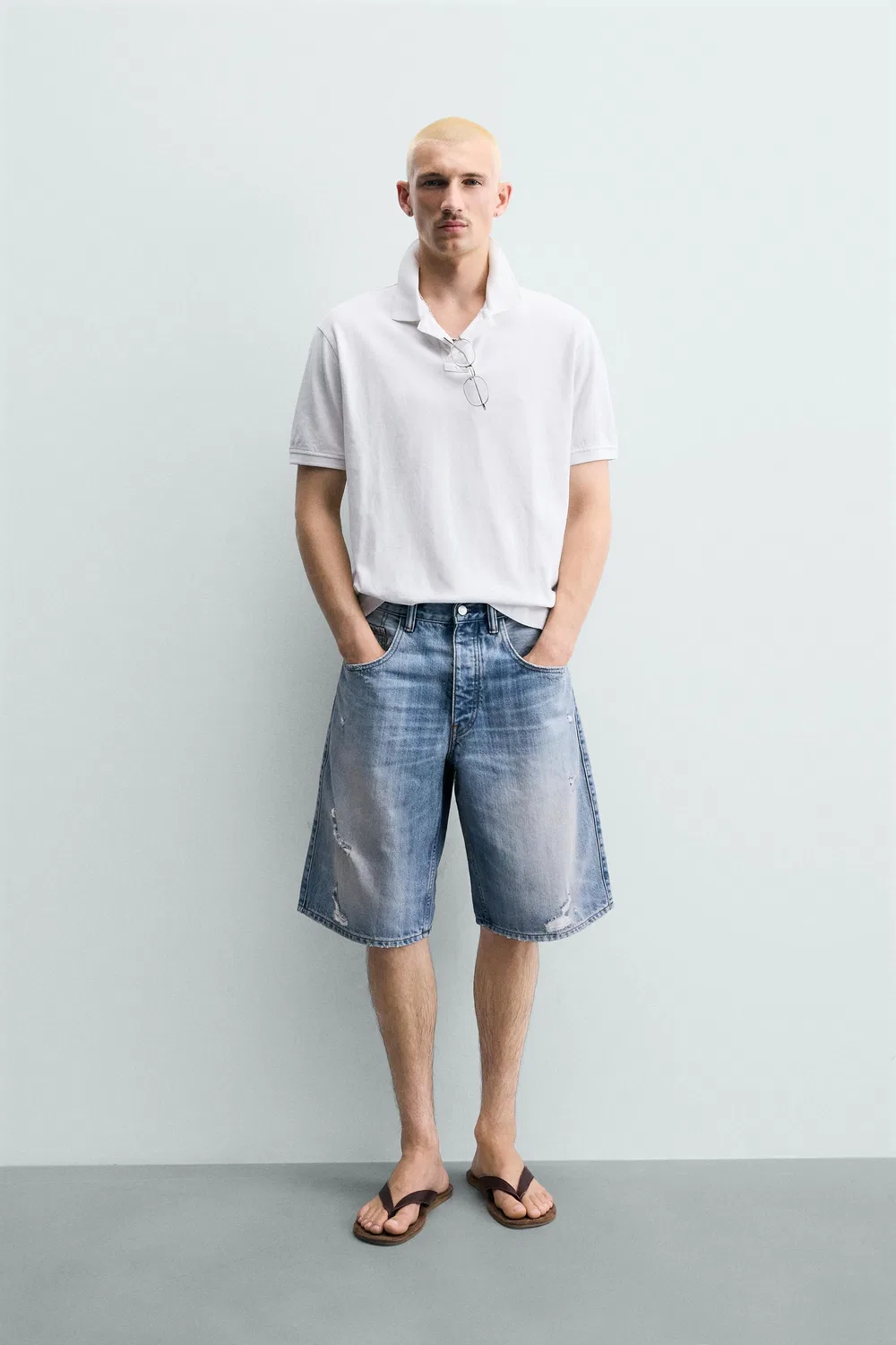 Рваные джинсы-бермуды свободного кроя ZARA, Mid-blue