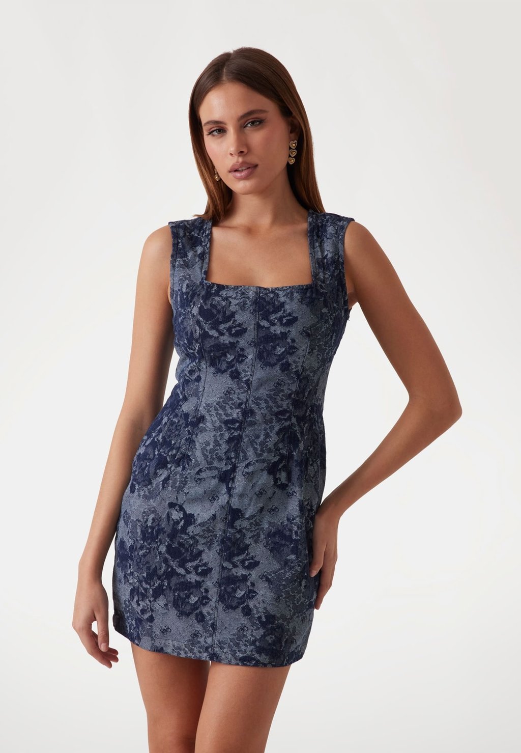 

Джинсовое платье Guess, синий